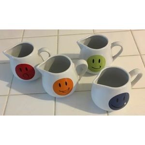 Bella 4 Chubby Ceramic Pitchers w/Smiley Faces